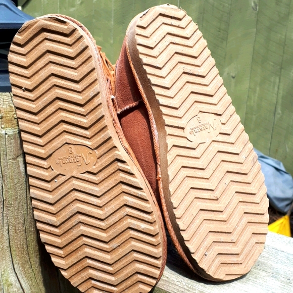 Fleece lined boots - Picture 3 of 4